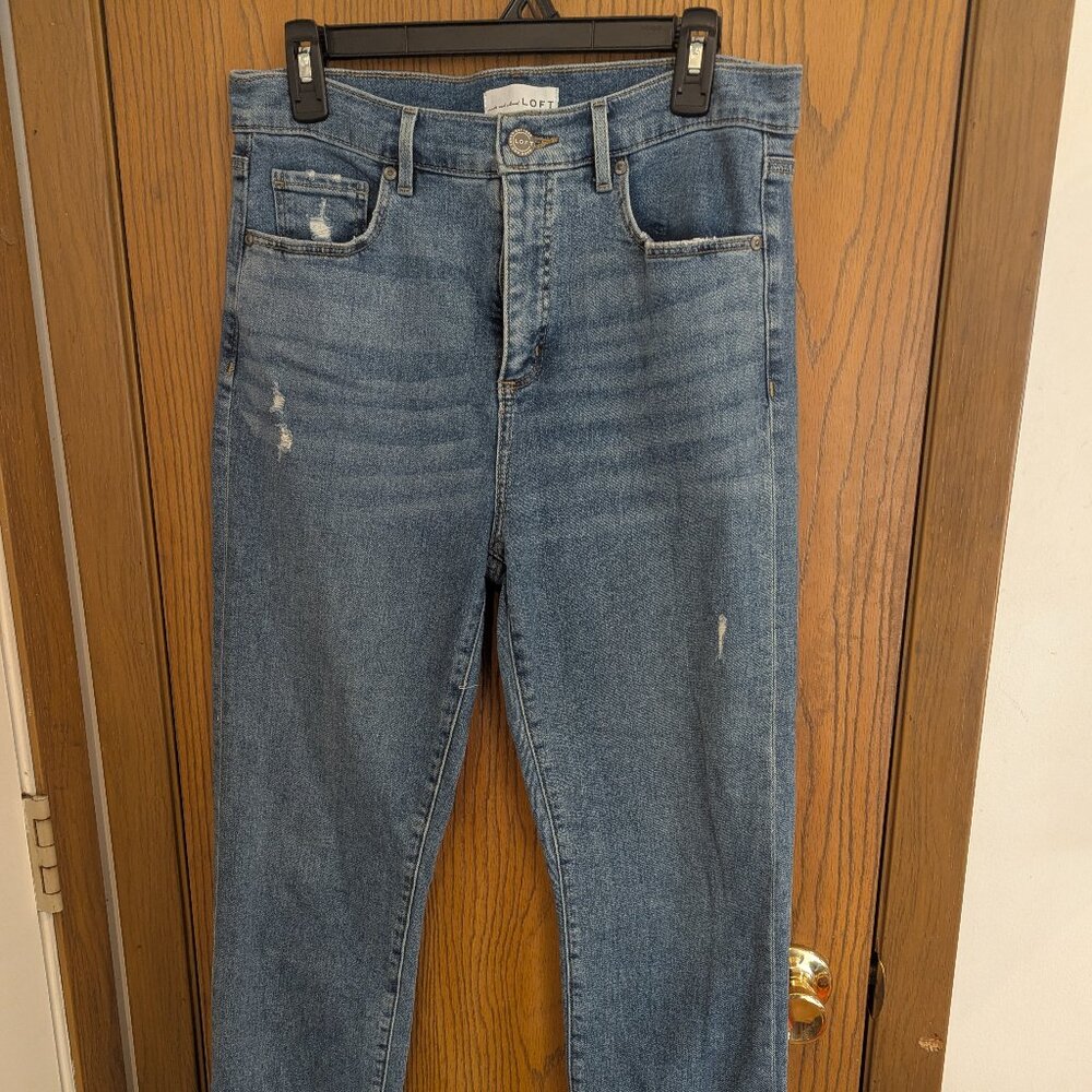 Loft High Waist Straig ht Leg Distressed Blue Jeans-Size  30/10‎